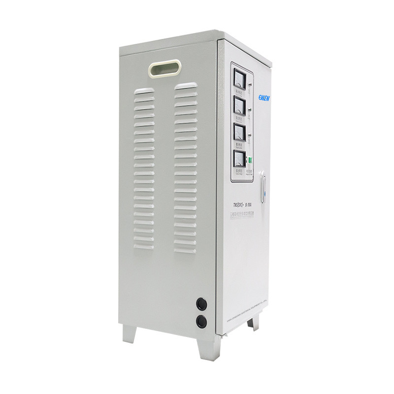 9KVA Estabilizador de tensión de tres fases 380V 400V 440V 480V Regulador de potencia de CA Personalización aceptable