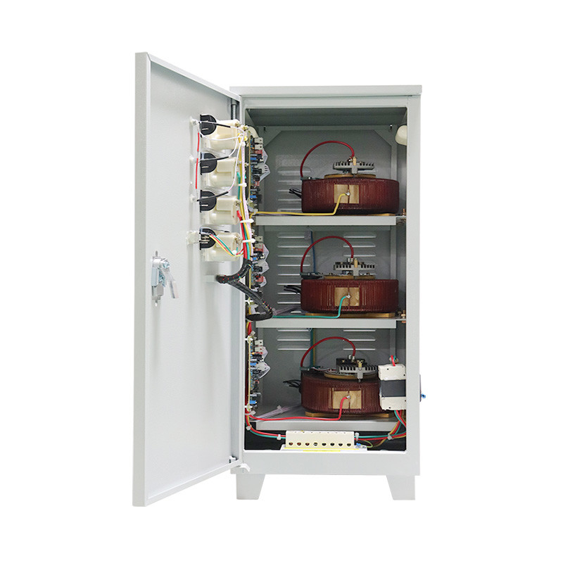 9000VA Regulador de tensión automático de tres fases 380VAC Potencia AVR Estabilizador industrial Venta directa de fábrica