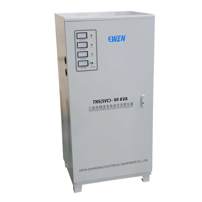 80KVA Estabilizador de tensión industrial de tres fases Regulador automático de tensión 380VAC 400VAC con servomotor