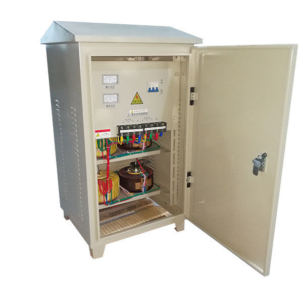 Ahorro de la energía trifásico al aire libre del estabilizador 20KVA 50Hz 380V 400V del voltaje