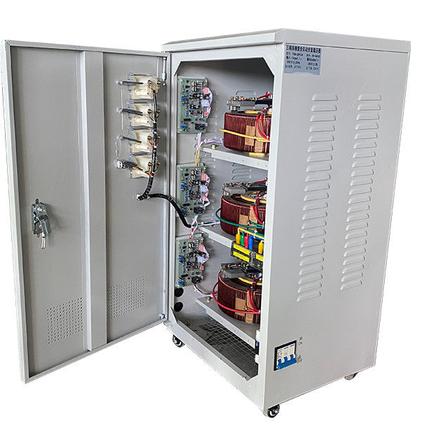 Estabilizador trifásico servo del voltaje de AC Metallic Type Automatic del fabricante de la CA del motor TNS-20KVA